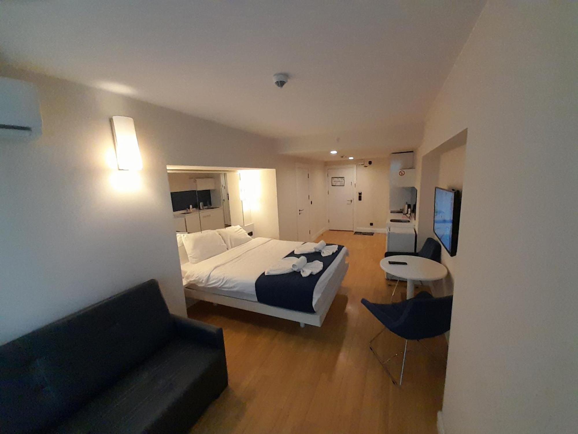 Smart Aparthotel Orbi City Batumi Cameră foto