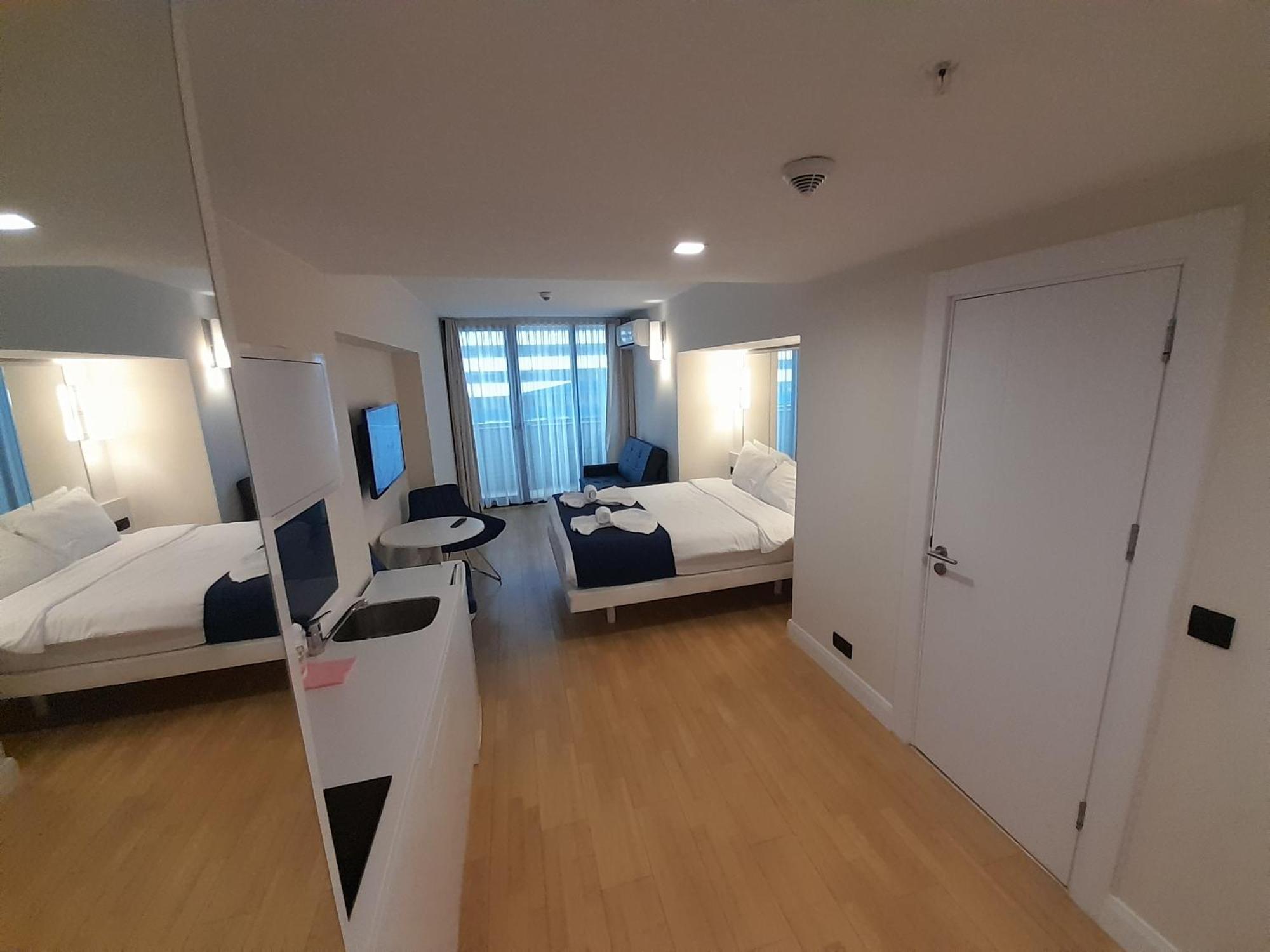 Smart Aparthotel Orbi City Batumi Cameră foto
